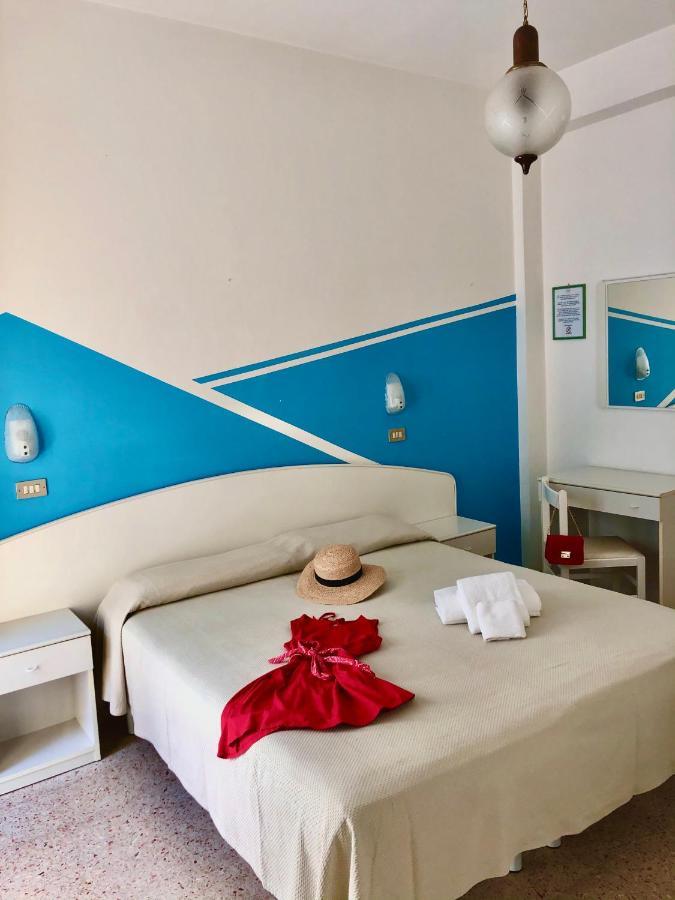 Hotel Serafini Rimini Exterior photo