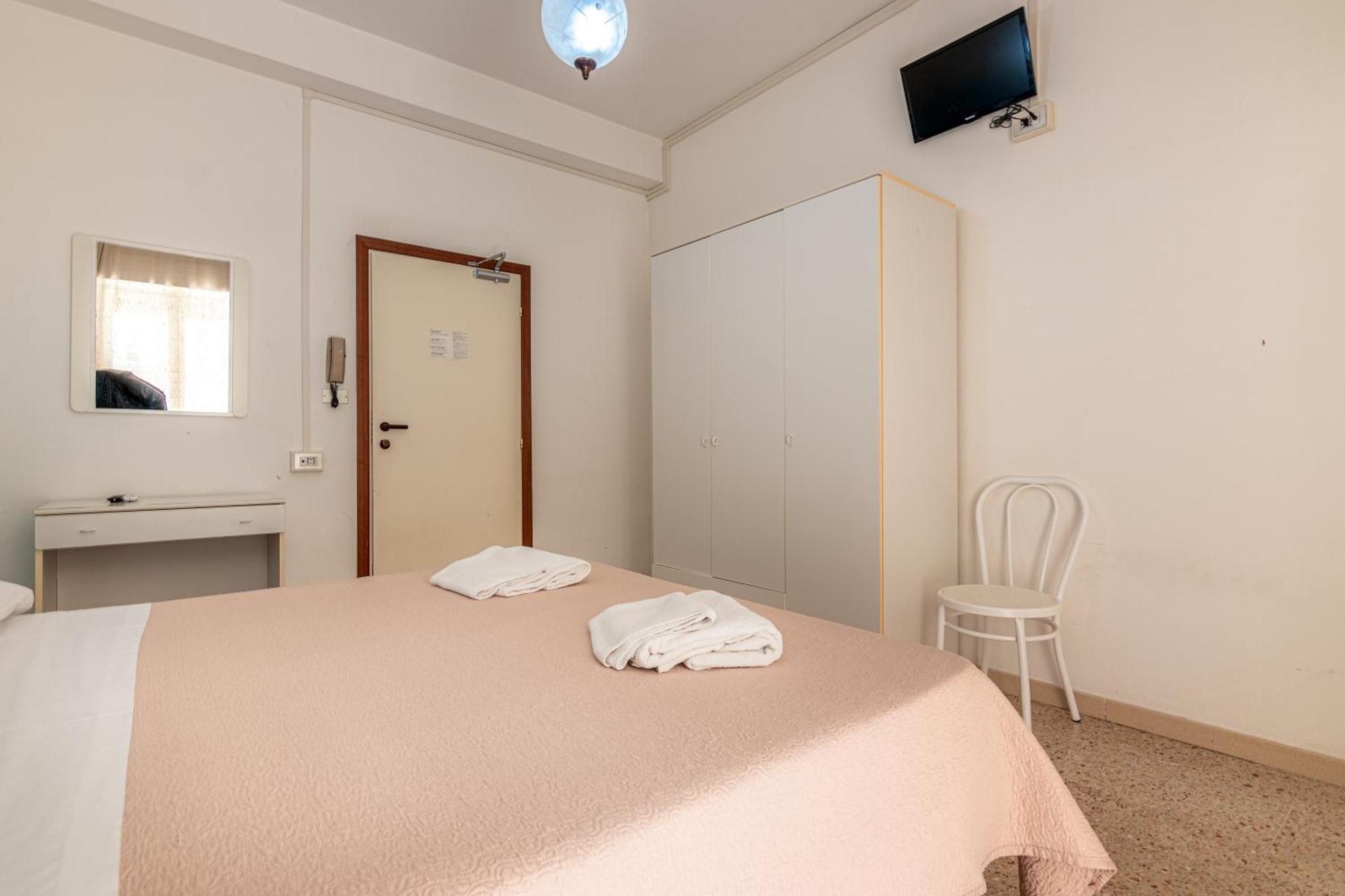 Hotel Serafini Rimini Exterior photo